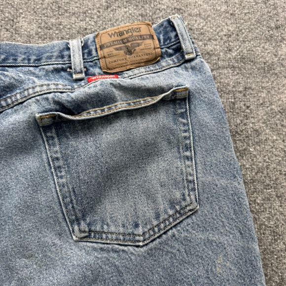 Wrangler Jeans Men's 40x30 Blue Relaxed Fit Denim Casual Pants - Picture 3 of 14
